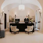 Mamaison Le Regina Boutique