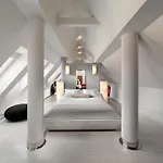 Mamaison Le Regina Boutique Hotell