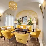 Mamaison Le Regina Boutique Hotel 5*