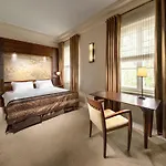 Mamaison Le Regina Boutique Hotel