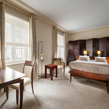 Mamaison Le Regina Boutique Hotell 5*