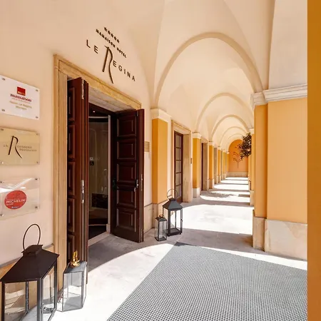 Mamaison Le Regina Boutique 5*