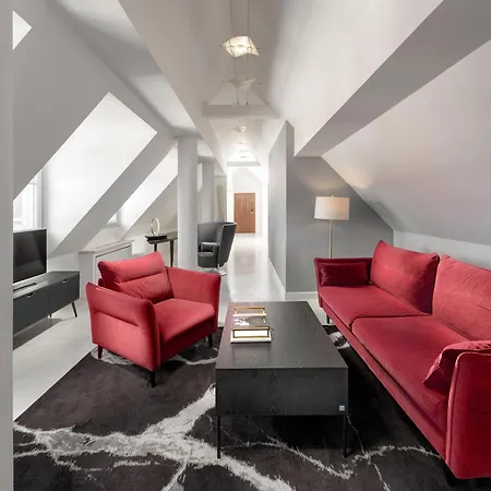 Mamaison Le Regina Boutique 5*