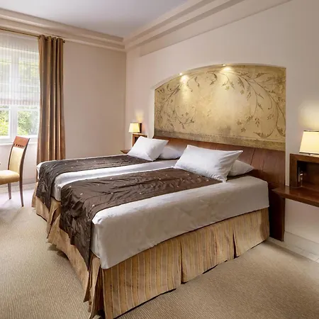 Mamaison Le Regina Boutique Hotell 5*