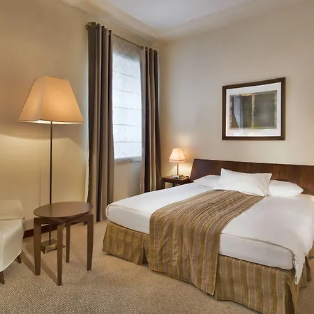 Hotel Mamaison Le Regina Boutique 5*