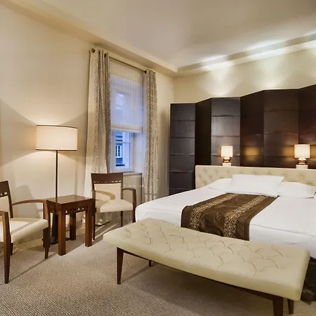 Mamaison Le Regina Boutique Hotell Warszawa