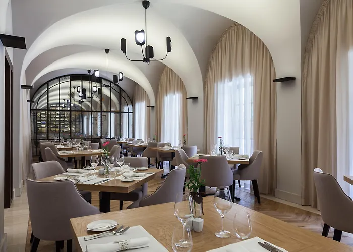 Mamaison Le Regina Boutique