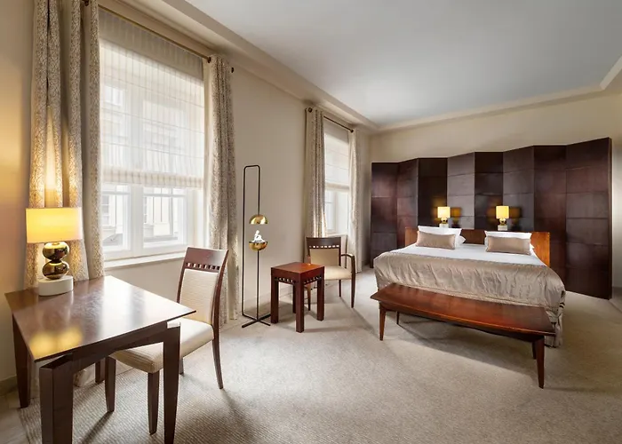 Mamaison Le Regina Boutique Hotel 5*