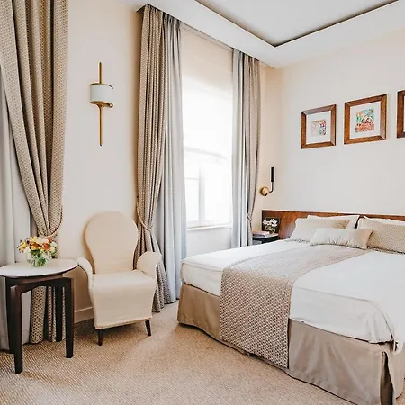 Hotel Mamaison Le Regina Boutique