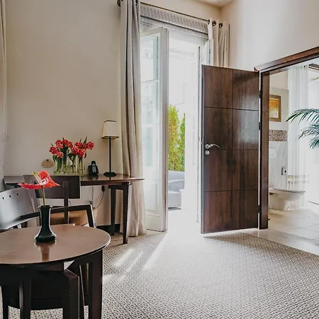 Mamaison Le Regina Boutique 5*