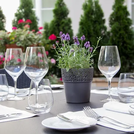 Mamaison Le Regina Boutique 5*