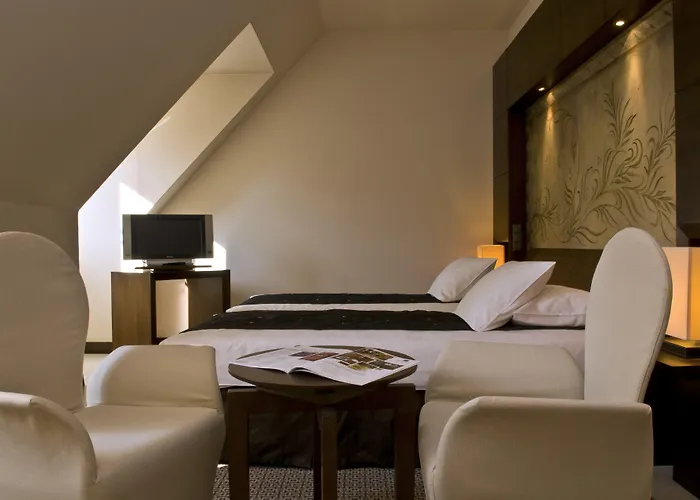 Mamaison Le Regina Boutique Hotel 5*