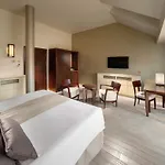 Mamaison Le Regina Boutique 5*