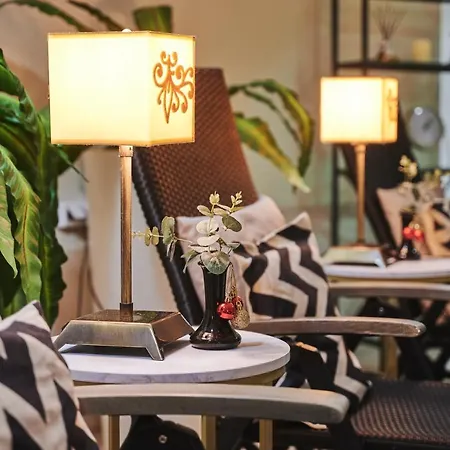 Hotel Mamaison Le Regina 5*