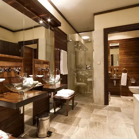 Hotel Mamaison Le Regina 5*